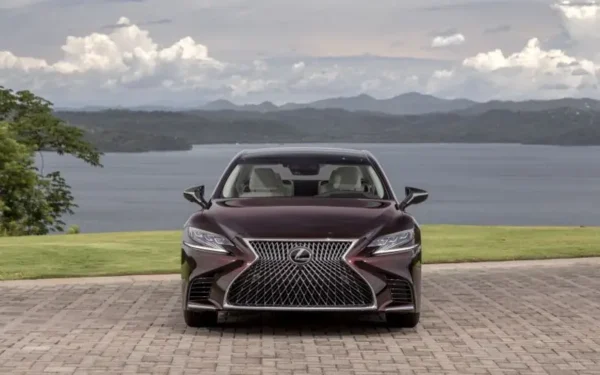 Lexus ES 2019