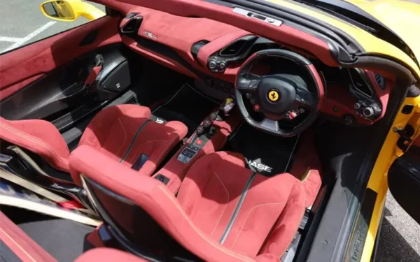 Ferrari 488 2021