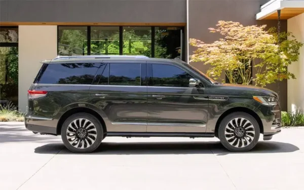 Lincoln Navigator