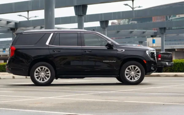 GMC Yukon Denali Black
