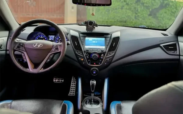 Hyundai Veloster 2021