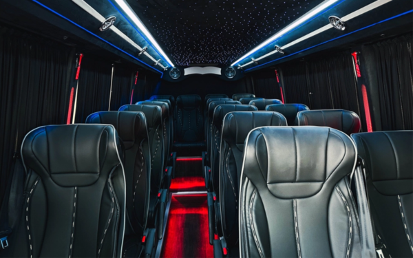 Mercedes Benz Sprinter 2022
