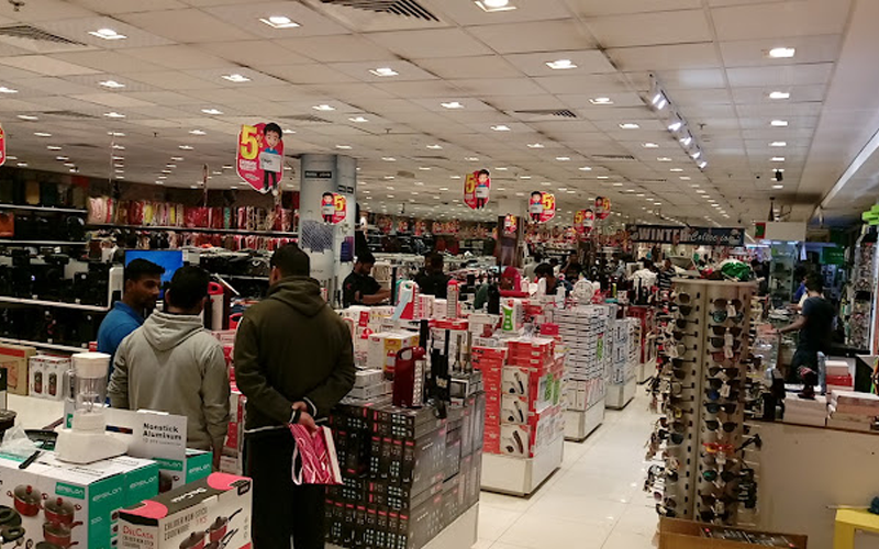 Stores at Al khail Mall